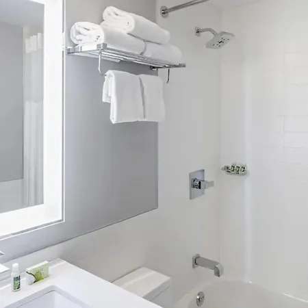 Gatsby Hotel 5*