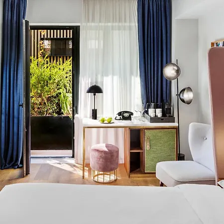 Gatsby Hotel